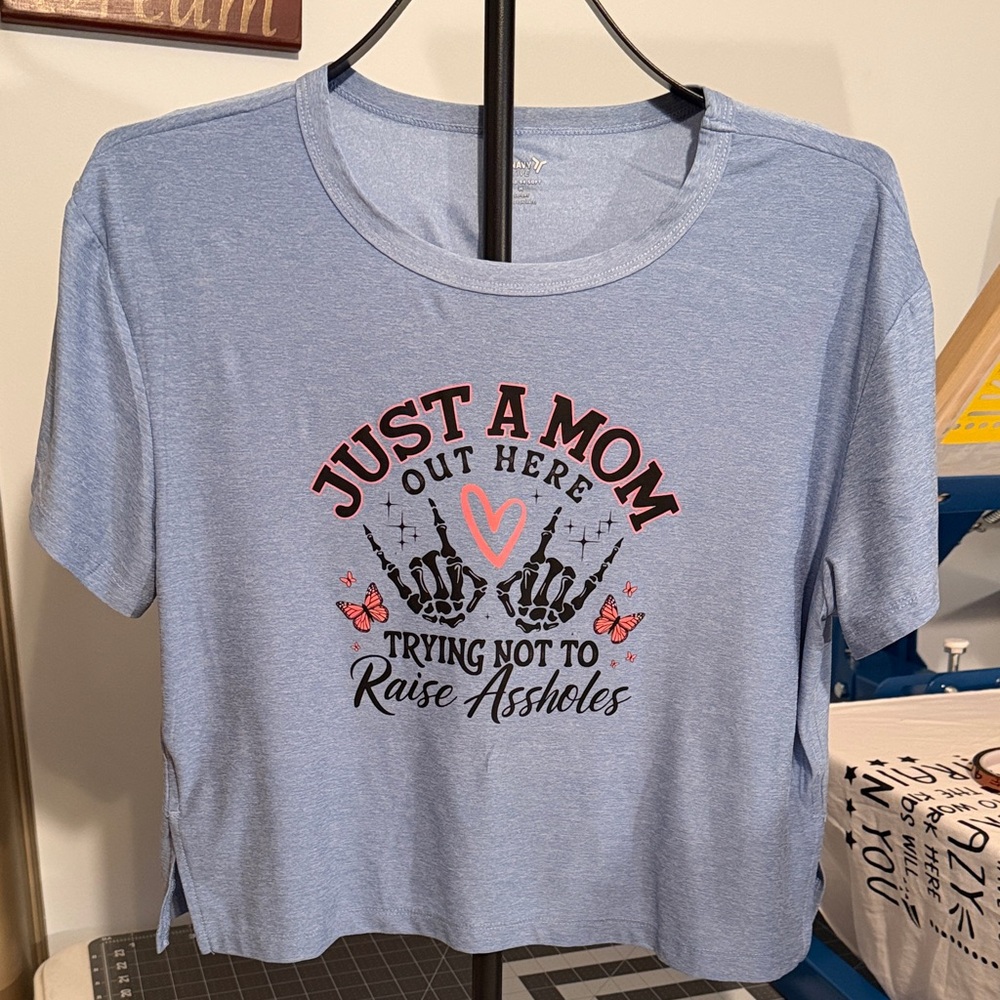 Old Navy Light Blue Graphic Mom Crop Tee